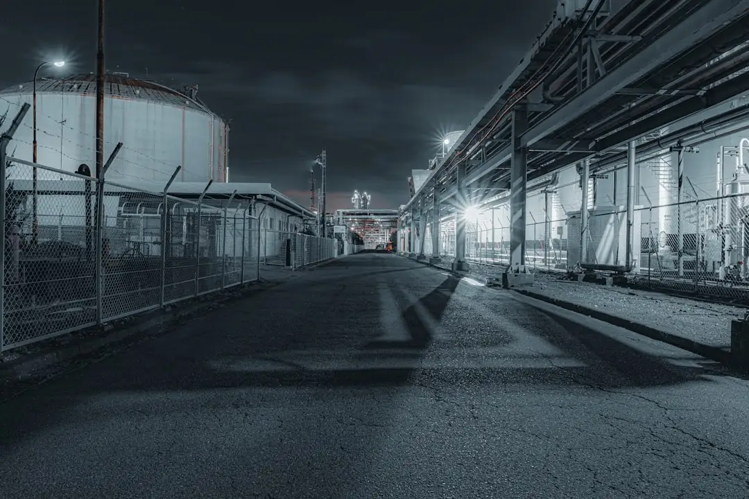 画册设计印刷工艺对比:数码快印与传统胶印的适用场景分析