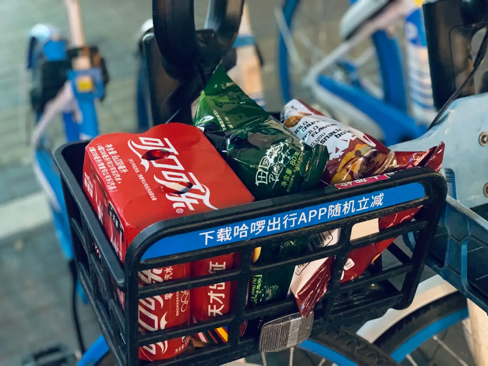 包装设计与画册设计的协同策略：提升西南地区品牌终端呈现效果